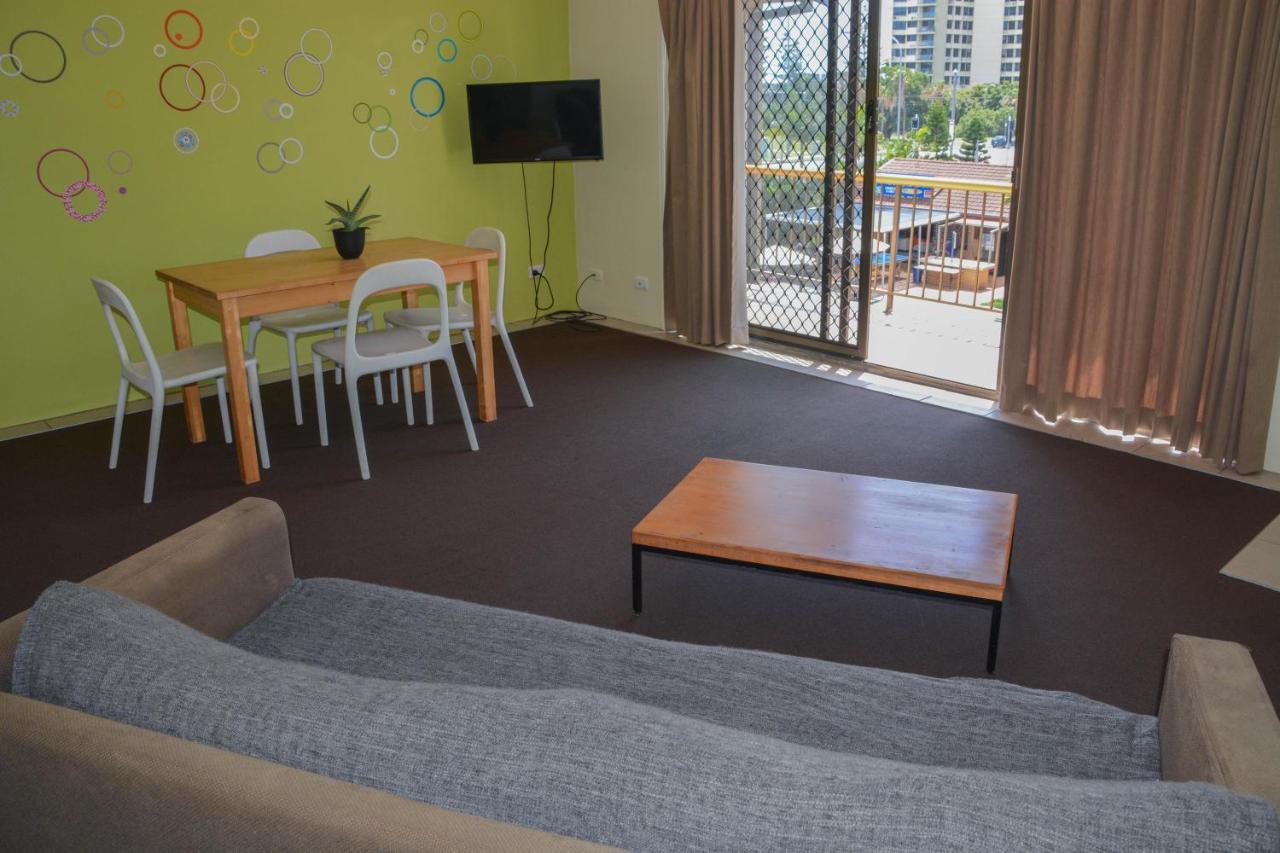 Maxmee Backpackers Resort Gold Coast Exterior foto